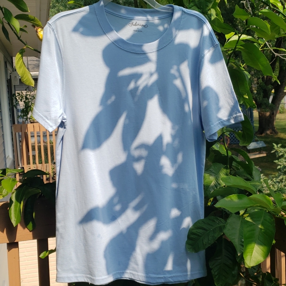 NWOT Fulcrum M Blue Tee Shirt